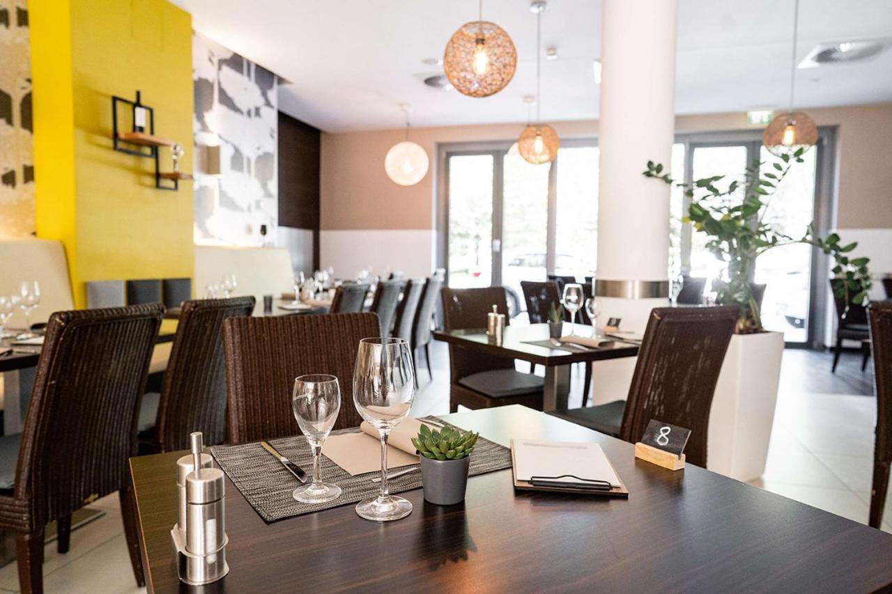 Отель Lanzcarre Mannheim, A Member Of Radisson Individuals 4*